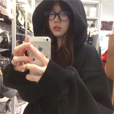 春色无边满杏林